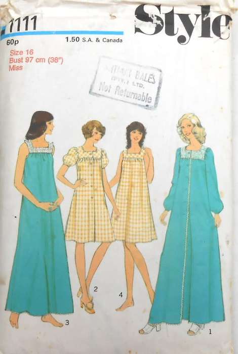 VINTAGE STYLE 1111 NEGLIGEE & NIGHTGOWN SIZE 16-BUST 97 CM-COMPLETE-PART CUT