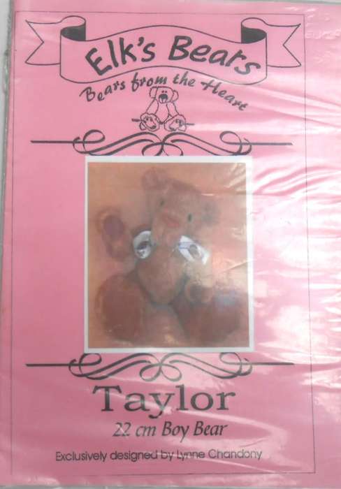 TAYLOR - 22 CM BOY BEAR - ELK`S BEARS - PATTERN ONLY