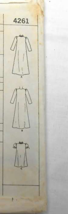 VINTAGE McCALLS 4261 KIDS ROBE SIZE 10 YEARS COMPLETE-UNCUT-F/FOLDED