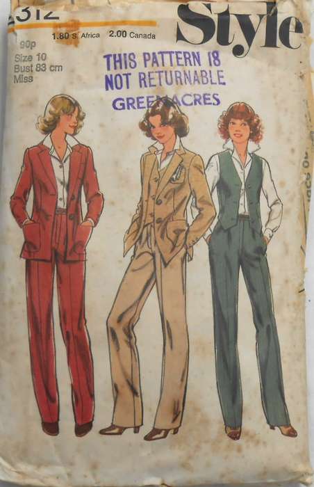 STYLE 2312 BLAZER-WAISTCOAT-PANTS SIZE 10 BUST 83 CM COMPLETE-MOSTLY UNCUT
