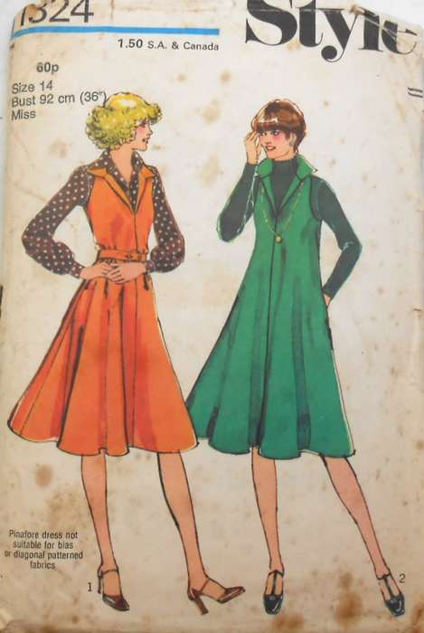 VINTAGE STYLE 1324 PINAFORE DRESS & BLOUSE SIZE 14 BUST 92 CM COMPLETE