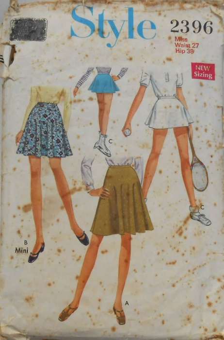 VINTAGE STYLE 2396 SET OF SKIRTS IN 3 LENGTHS SIZE WAIST 27 HIP 38 - NO WAISTBAND PATTERN SUPPLIED