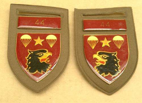 44 Para shoulder tabs......postage R23.00