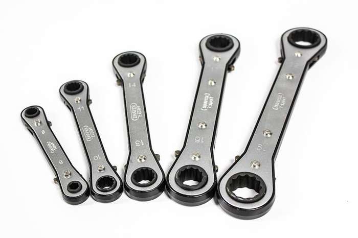 5 Piece Ratchet Ring Spanner Set (Black & Silver) - LOW POSTAGE!!!