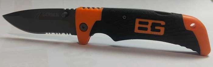 Bear Grylls Gerber Knife