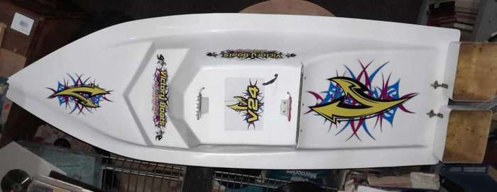 Victory Bait Boat