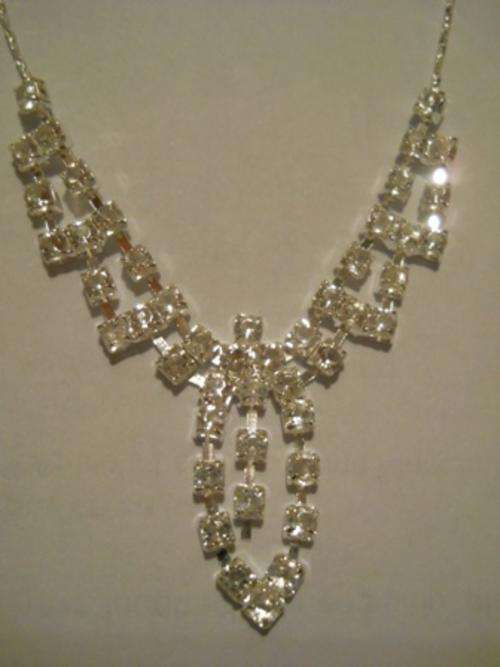 Beautiful Diamante Necklace (D)
