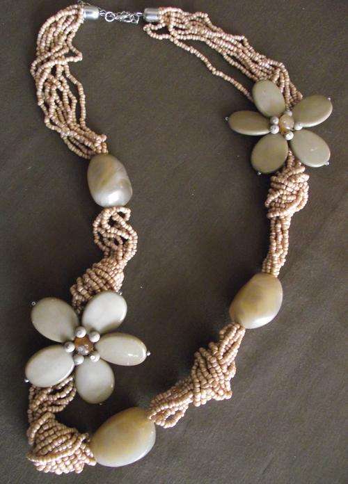 BEIGE Bohemian Chunky Acrylic Seedbeads, Stones Flower Necklace 70cm