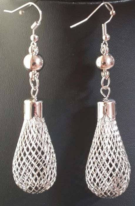 SILVER TONE MESH TEARDROP DANGLE EARRINGS
