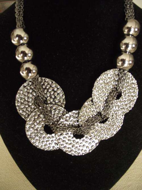STUNNING TIBETAN SILVER  CHARCOAL BALLS,  RINGS & CHAINS NECKLACE