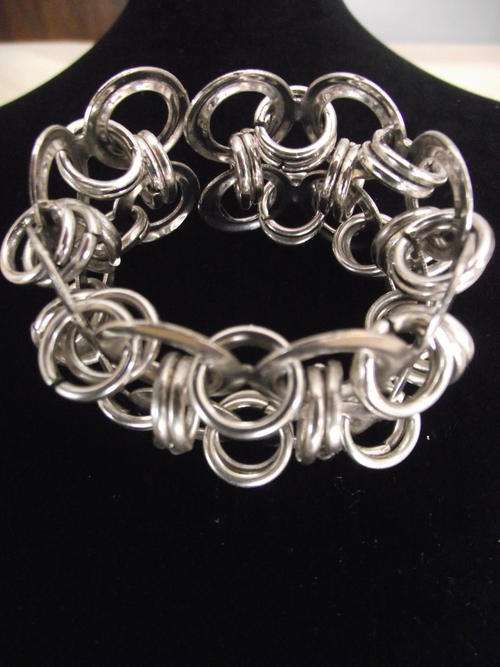 LOVELY  SILVER  CIRCLES CUFF  BRACELET BANGLE