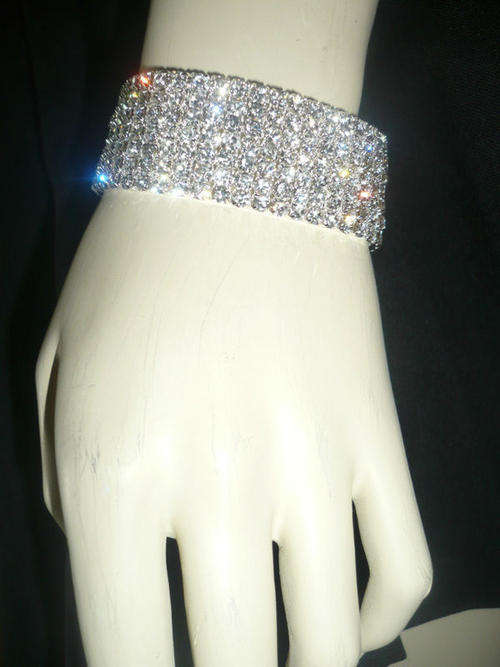 Elegant Glitzy Austrian Crystal 6 rows Rhinestone Stretch Bracelet