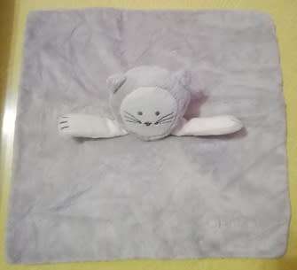Baby`s Kitty Plush Baby Comfort/Toy Blanket.