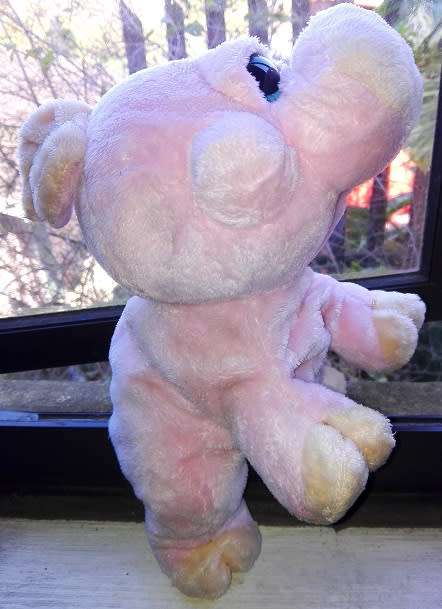 Big Eyed Pinky the Piggy! Venturelli Angelo Plush Soft Toy. 30cm.