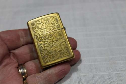 Zippo, brass, 1994 - excellent condition! Must clear!!