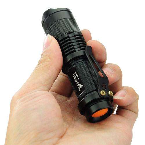 Mini CREE LED Flashlight 7W 300LM Torch Adjustable Focus Zoom Light Lamp