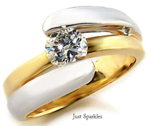 STUNNING 18K YELLOW GOLD PLATED SIMULATED DIAMOND LADIES RING