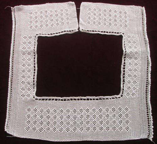 VINTAGE, INTRICATE DESIGN, WHITE HAND CROCHETED SQUARE SHAPED LADIES COLLAR / YOKE...