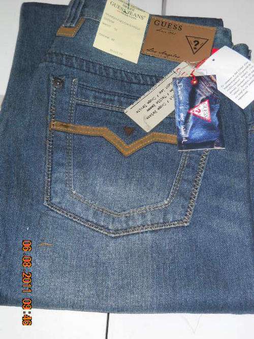 ***NEW *** GUESS DESMOND JEANS *** ( SIZE 30, 32, 34 & 36 !!) *** !