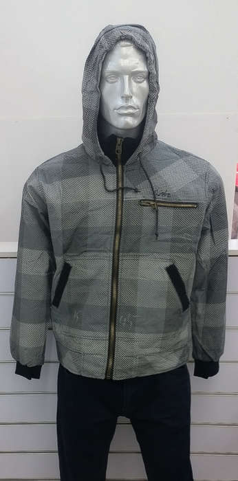 QUICKSILVER ORIGNAL FACTORY OVERRUNS JACKET SIZE EXTRA LARGE !!!! MARKET VALUE R999.99