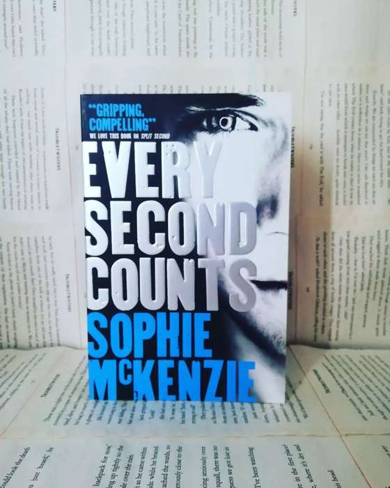 Every Second Counts by Sophie Mckenzie (Book 2)