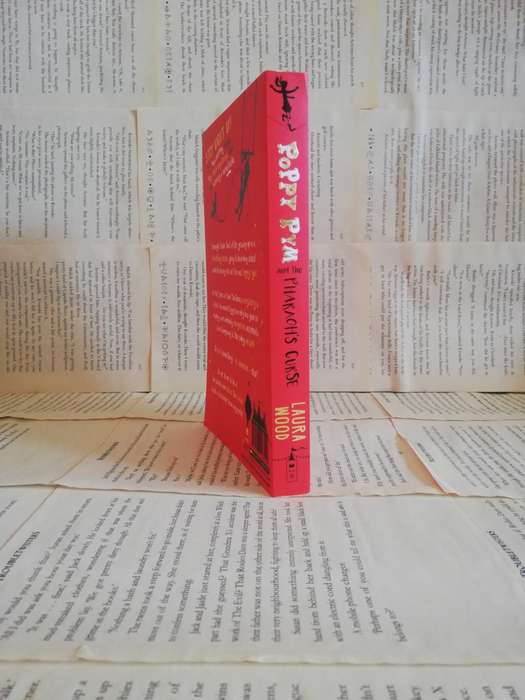 Poppy Pym and the Pharaoh`s Curse by Laura Wood (1st Book)