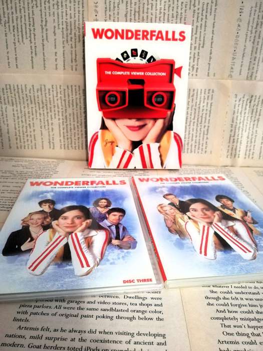 Wonderfalls: The Complete Viewers Collection [DVD]