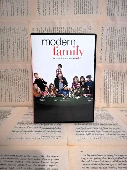 Modern Family Season 6 [DVD]