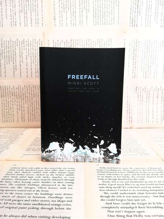Freefally by Mindi Scott Freefally by Mindi Scott