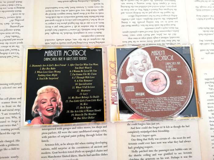 Diamonds Are A Girl`s Best Friend - Marilyn Monroe [CD]