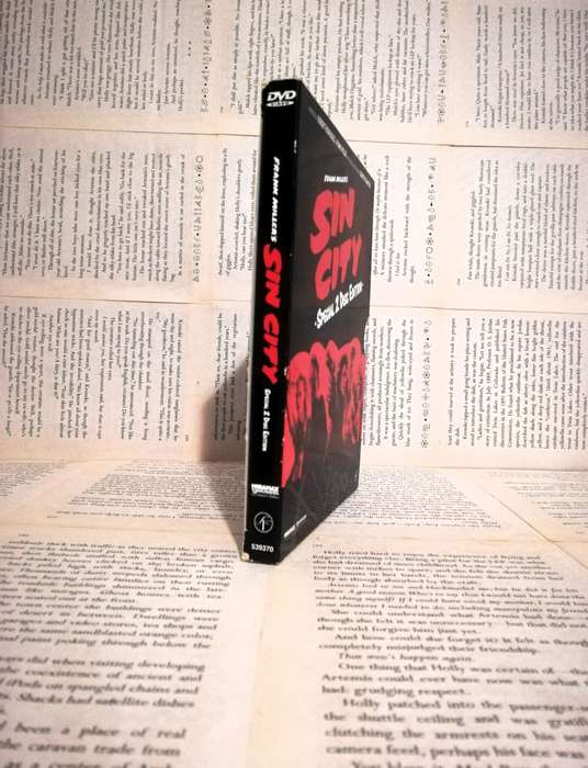 Sin City [Special 2 Disc Edition] [DVD]