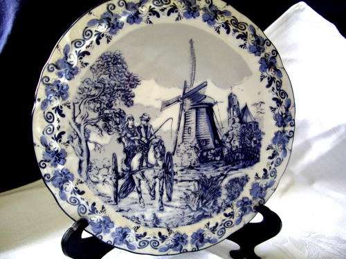 Delighful Dutch wall plate!