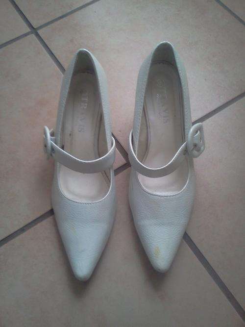 white court wedges size 5