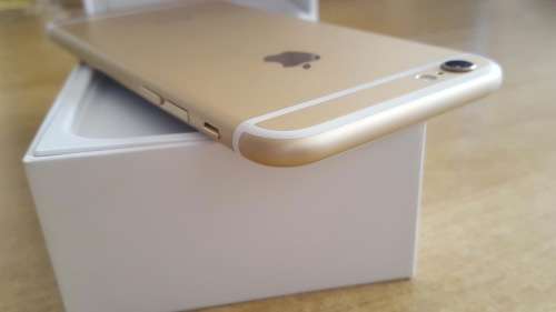 iPhone 6 16GB Gold - {Fantastic condition}