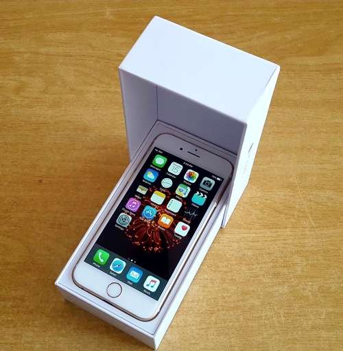 iPhone 6 16GB Gold - {Fantastic condition}