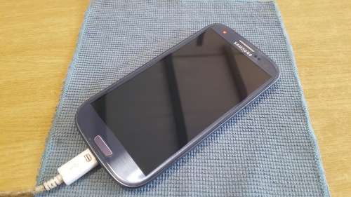 Samsung Galaxy S3 Blue {Dead LCD}