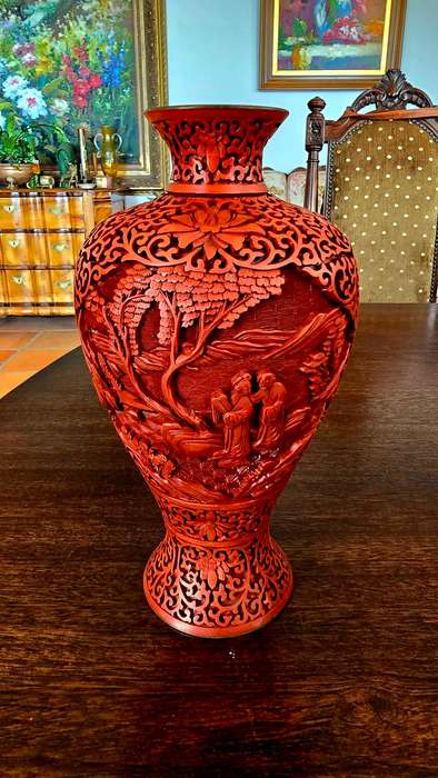 Exquisite Vintage Carved Cinnabar Vase & Lidded Box Set