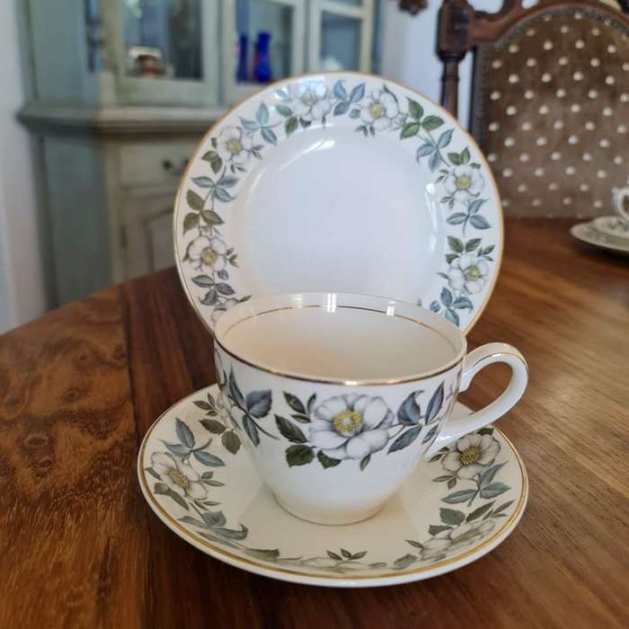Staffordshire Midwinter Stylecraft Classic Shape part Tea Set decorated with Flowers and Gold