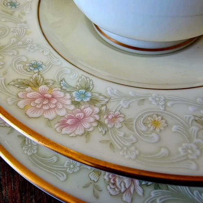 Discover the Timeless Elegance of Noritake Willowbrook Bone China - 8 Trio Sets Available