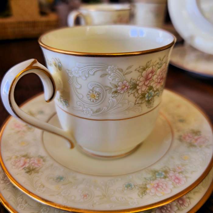Discover the Timeless Elegance of Noritake Willowbrook Bone China - 8 Trio Sets Available