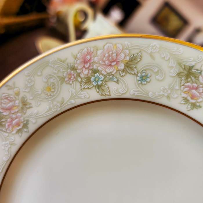 Discover the Timeless Elegance of Noritake Willowbrook Bone China - 8 Trio Sets Available
