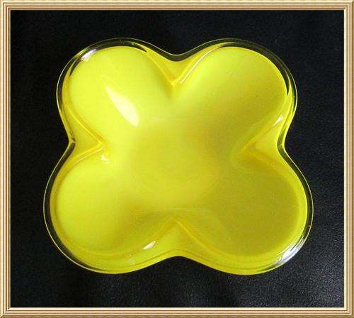 Elegant Yellow Venetian Glass Bowl from Blisful