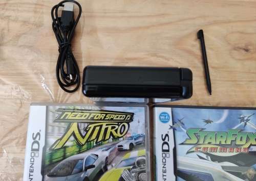 Nintendo Ds lite console and games bundle