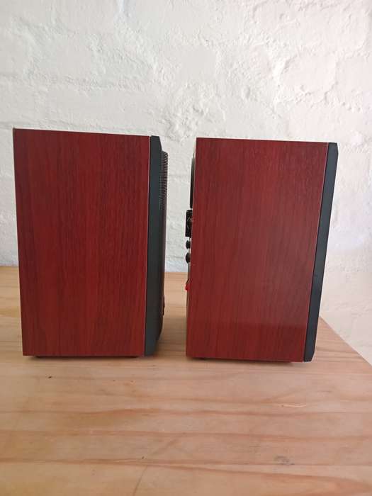 Boston CR57 Bookshelf Speaker