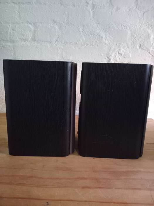 Celestion F10 Bookshelf Speakers