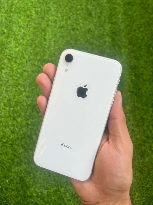 iPhone XR