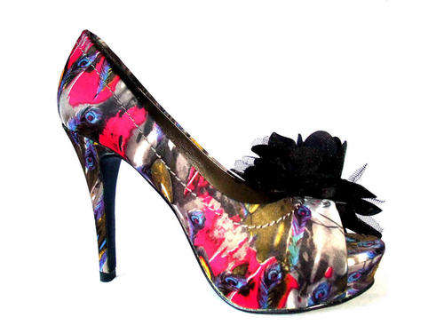 Stunning Peep Toe Flower Platform Size 8