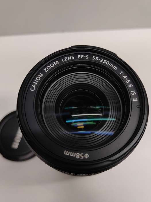Canon EF-S 55-250mm f4-5.6 IS II lens