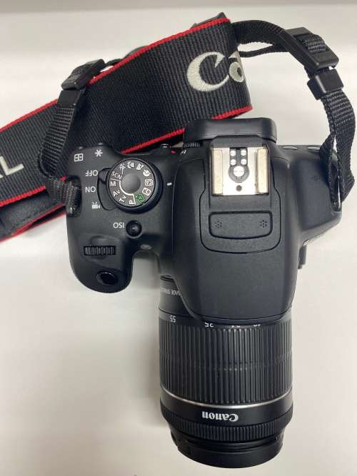 Canon EOS 700D