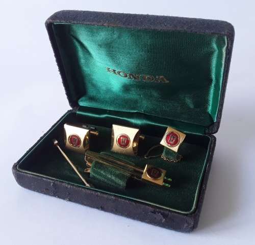 Original vintage 1960`s `Honda` cufflink, tie pin and tie tack promotional gift set with logo.